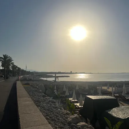 Cagnes Beach Apartment *